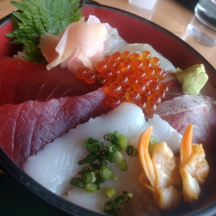 南房総市の海鮮レストラン「網納屋(あみなや)」
